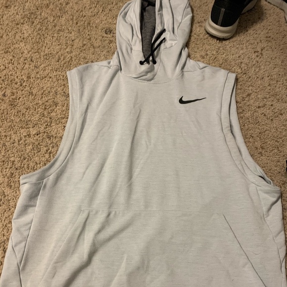 Nike Other - Nike Drifit sleeveless hooded vest